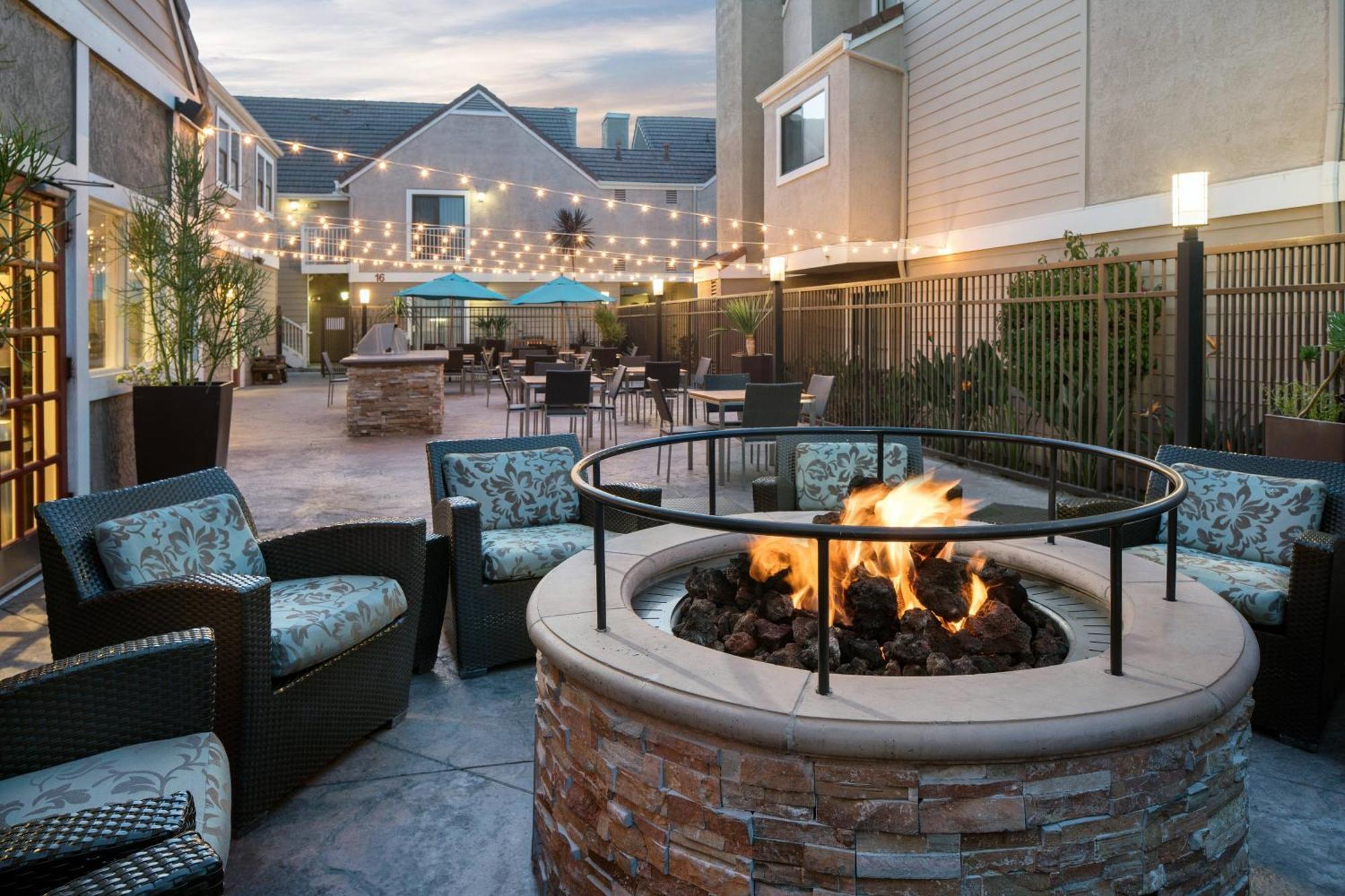 Residence Inn By Marriott Long Beach Exterior photo